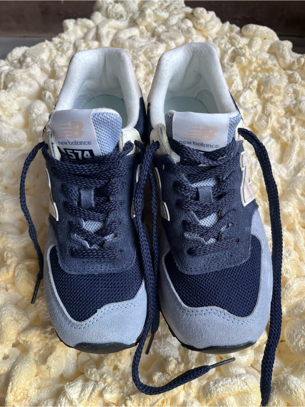 New Balance womens Navy and Light Blue 574 Sneakers